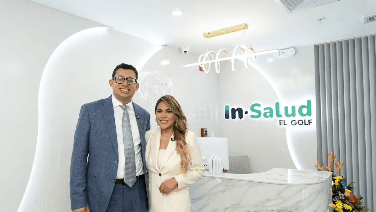 doctores en la clinica insalud