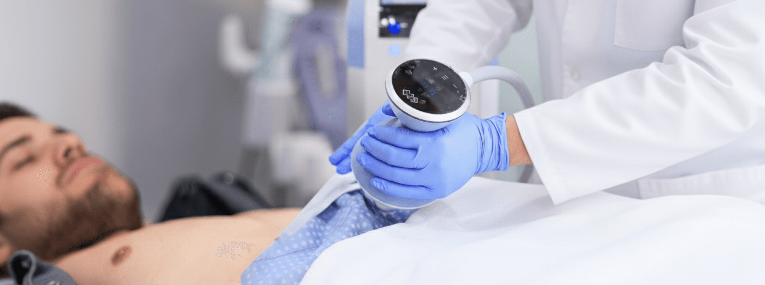 hombre realizándose ondas de choque